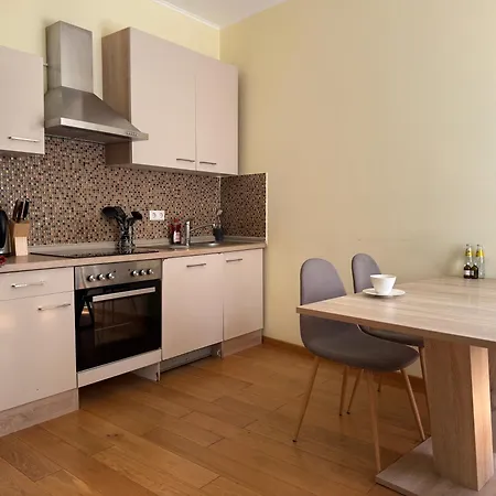 Apartment Sweet *